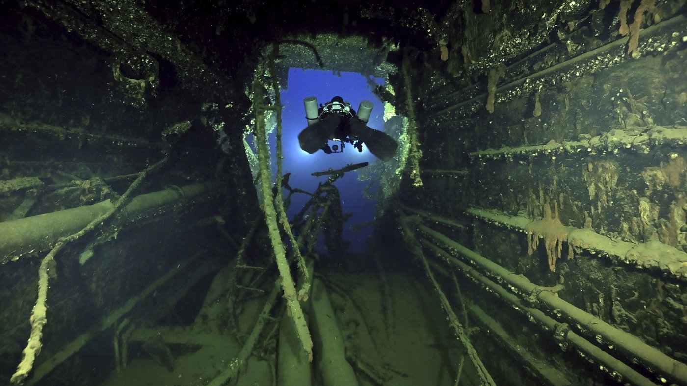 Divers recover artifacts from the Titanic's sister ship Britannic for the first time | iNFOnews.ca