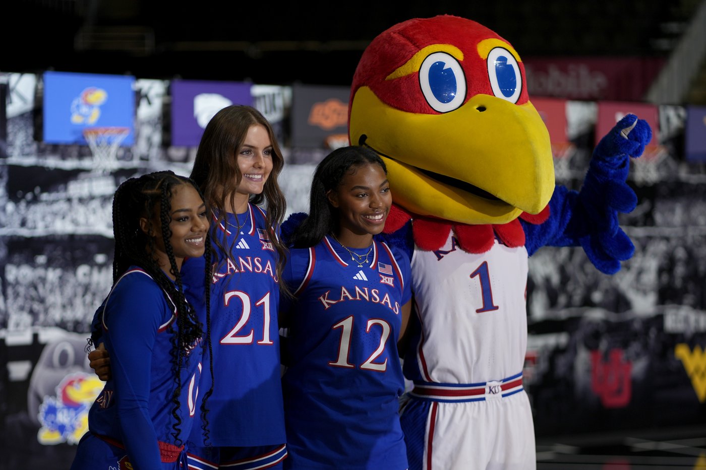 Despite four new teams, the Big 12 women's basketball title could be decided by some familiar faces | iNFOnews.ca
