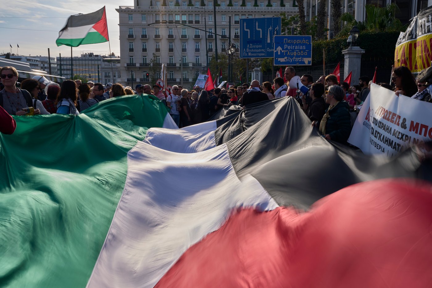 Israeli forces intercept Gaza aid flotilla and plans to drop off activists in Greece | iNFOnews.ca Israeli forces intercept Gaza aid flotilla and plans to drop off activists in Greece | iNFOnews.ca