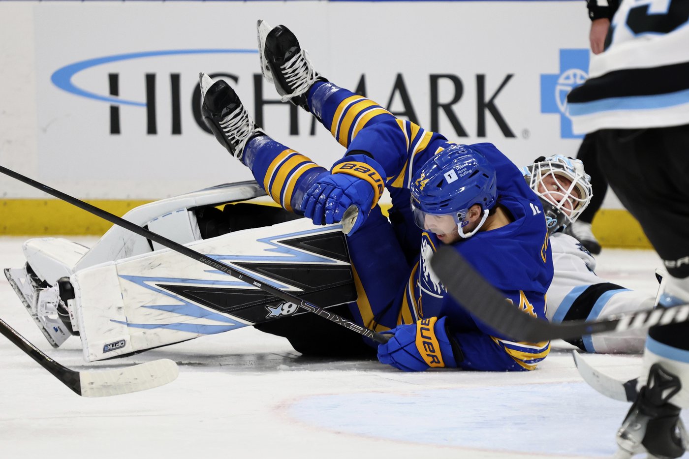 Michael Kesselring scores as Utah beats the Buffalo Sabres 5-2 | iNFOnews.ca