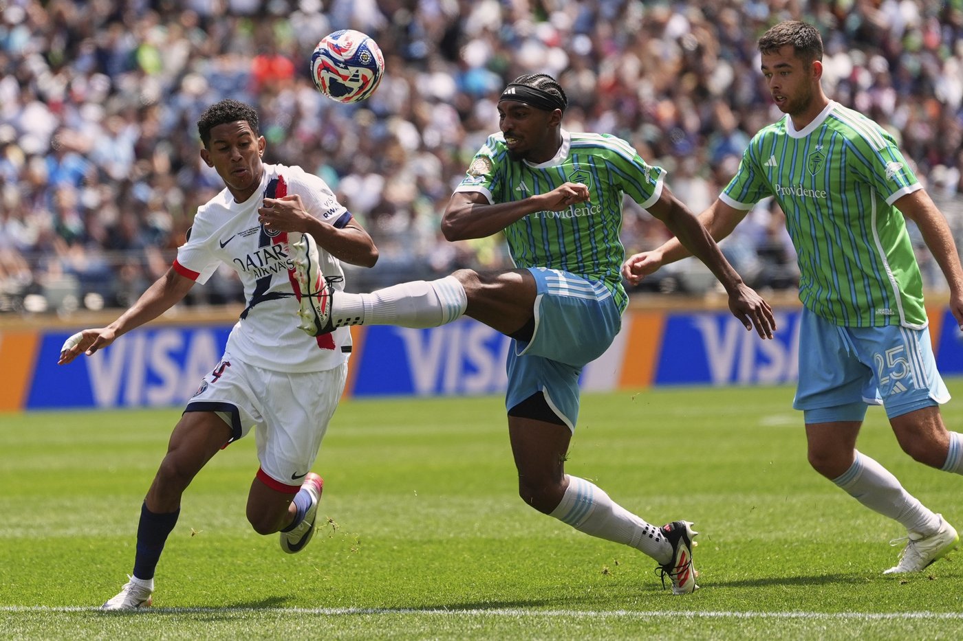 PHOTO COLLECTION: Best of Club World Cup Soccer Week 2 | iNFOnews.ca