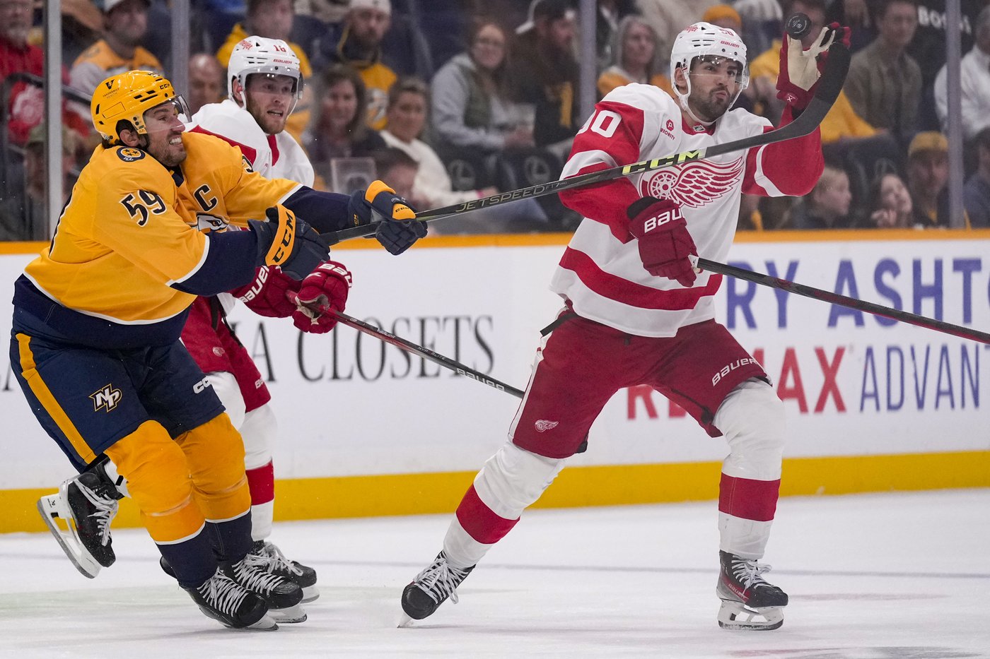 Copp's 2 goals lead Red Wings over reeling Predators 5-2 | iNFOnews.ca