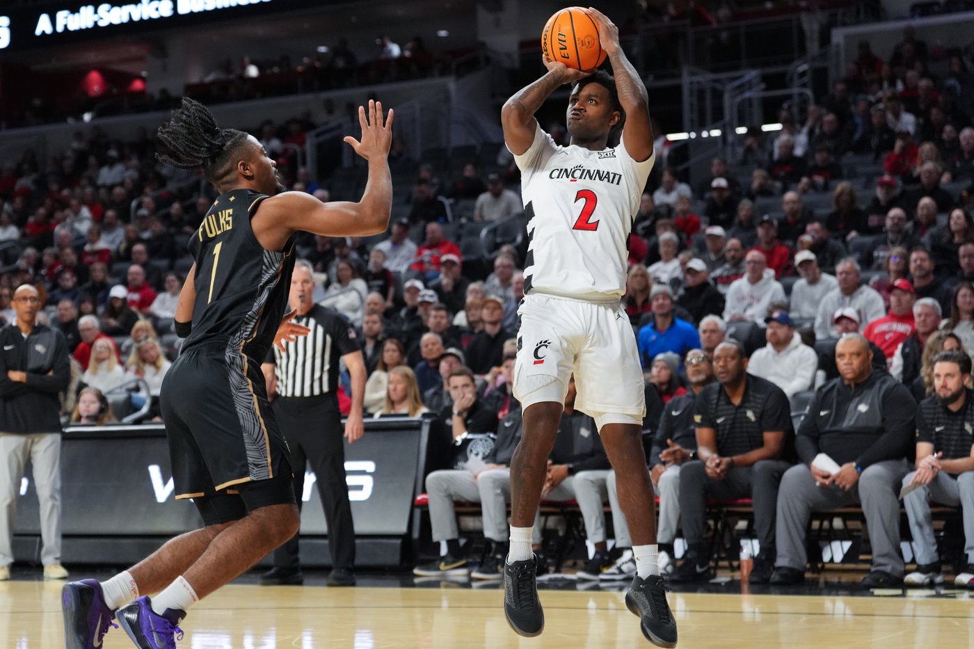 Baba Miller has 17 points, 10 rebounds and 5 assists to help Cincinnati beat UCF 92-72 | iNFOnews.ca Baba Miller has 17 points, 10 rebounds and 5 assists to help Cincinnati beat UCF 92-72 | iNFOnews.ca