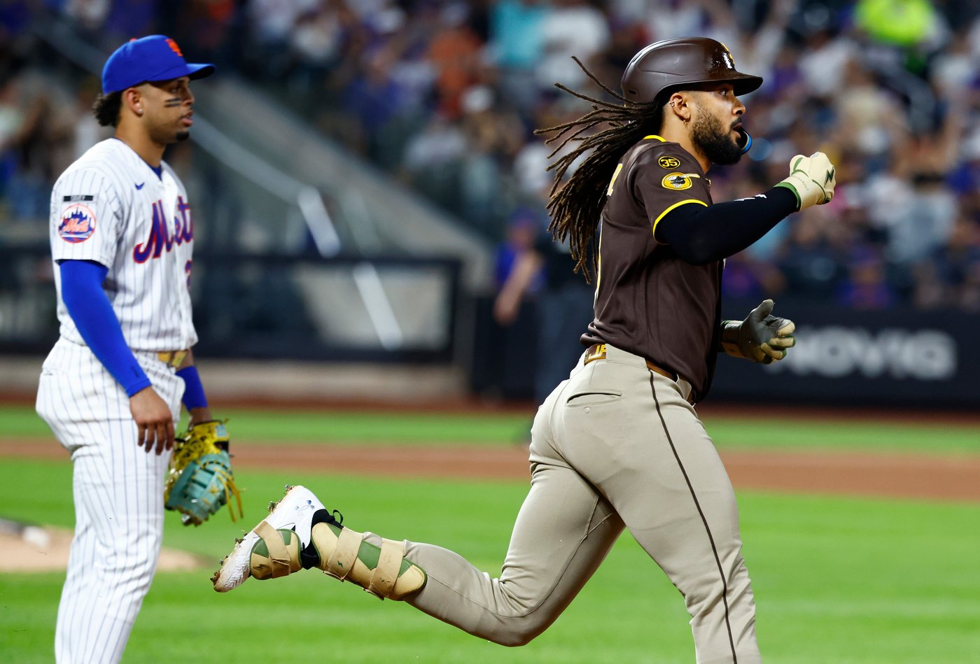Fernando Tatis Jr. robs a grand slam and hits 2 homers in Padres' 5-2 win over Mets | iNFOnews.ca