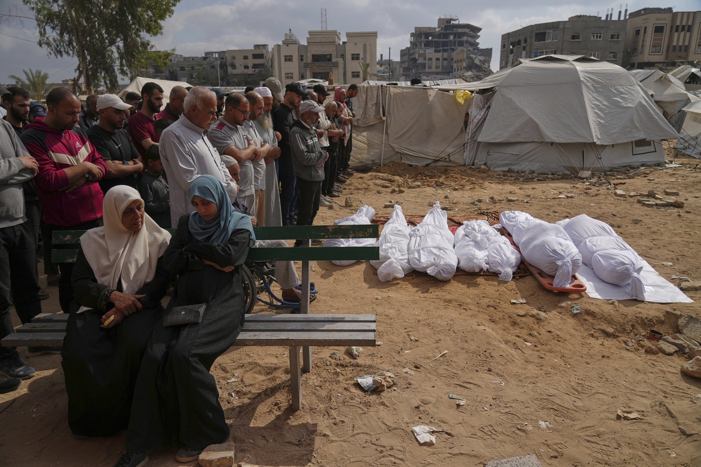 Israeli strikes on Gaza kill at least 27 Palestinians | iNFOnews.ca Israeli strikes on Gaza kill at least 27 Palestinians | iNFOnews.ca