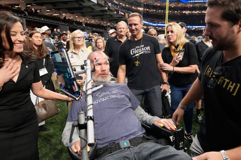 Saints' lopsided loss sours a day of celebration on the 20th anniversary of the 'Domecoming' | iNFOnews.ca