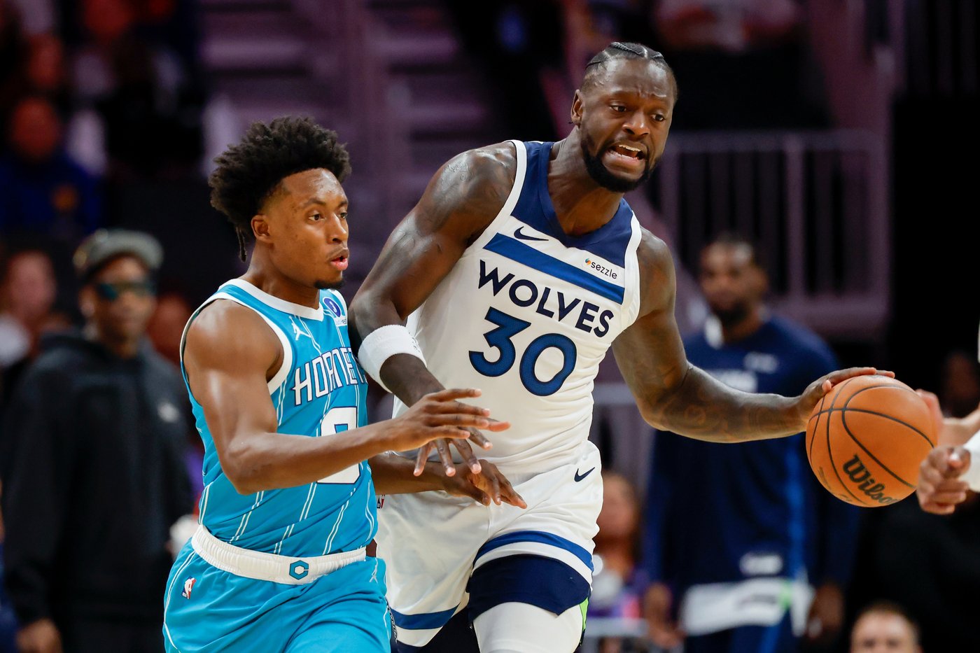 Randle scores 30 as Timberwolves beat Hornets 122-105 | iNFOnews.ca Randle scores 30 as Timberwolves beat Hornets 122-105 | iNFOnews.ca