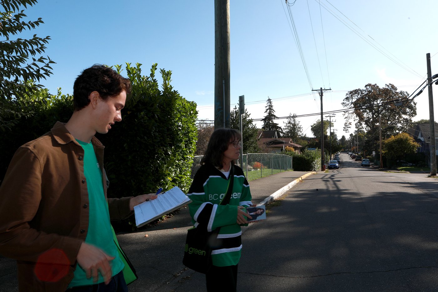 B.C. leaders officially start election campaign talking health, addiction, economy | iNFOnews.ca