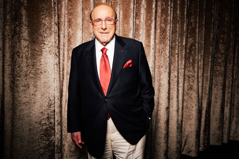 Clive Davis, music industry starmaker, has died at 94 | iNFOnews.ca