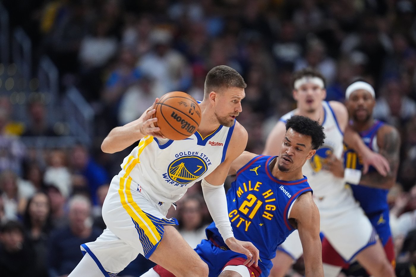 Jokic has 25 points, 15 rebounds, Nuggets beat Warriors 116-93 for their 6th straight win | iNFOnews.ca Jokic has 25 points, 15 rebounds, Nuggets beat Warriors 116-93 for their 6th straight win | iNFOnews.ca
