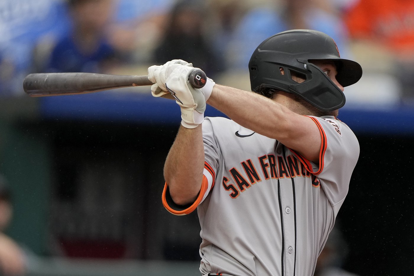 Snell strikes out 9 as the Giants beat the Royals 2-0 to complete a 3-game series sweep | iNFOnews.ca
