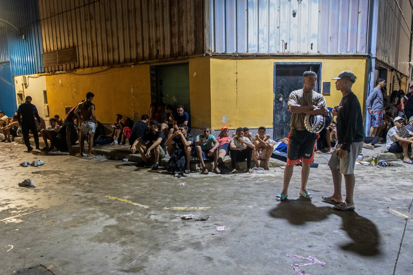 At least 18 die after breach of border between Morocco and Spanish exclave of Ceuta | iNFOnews.ca At least 18 die after breach of border between Morocco and Spanish exclave of Ceuta | iNFOnews.ca