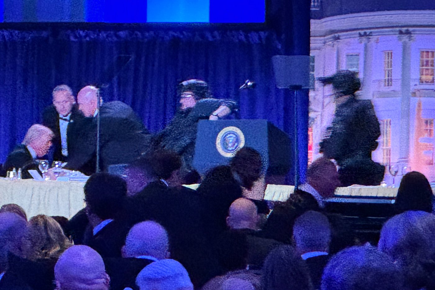 Trump safe after he is evacuated following shooting at Washington journalists' dinner, in photos | iNFOnews.ca