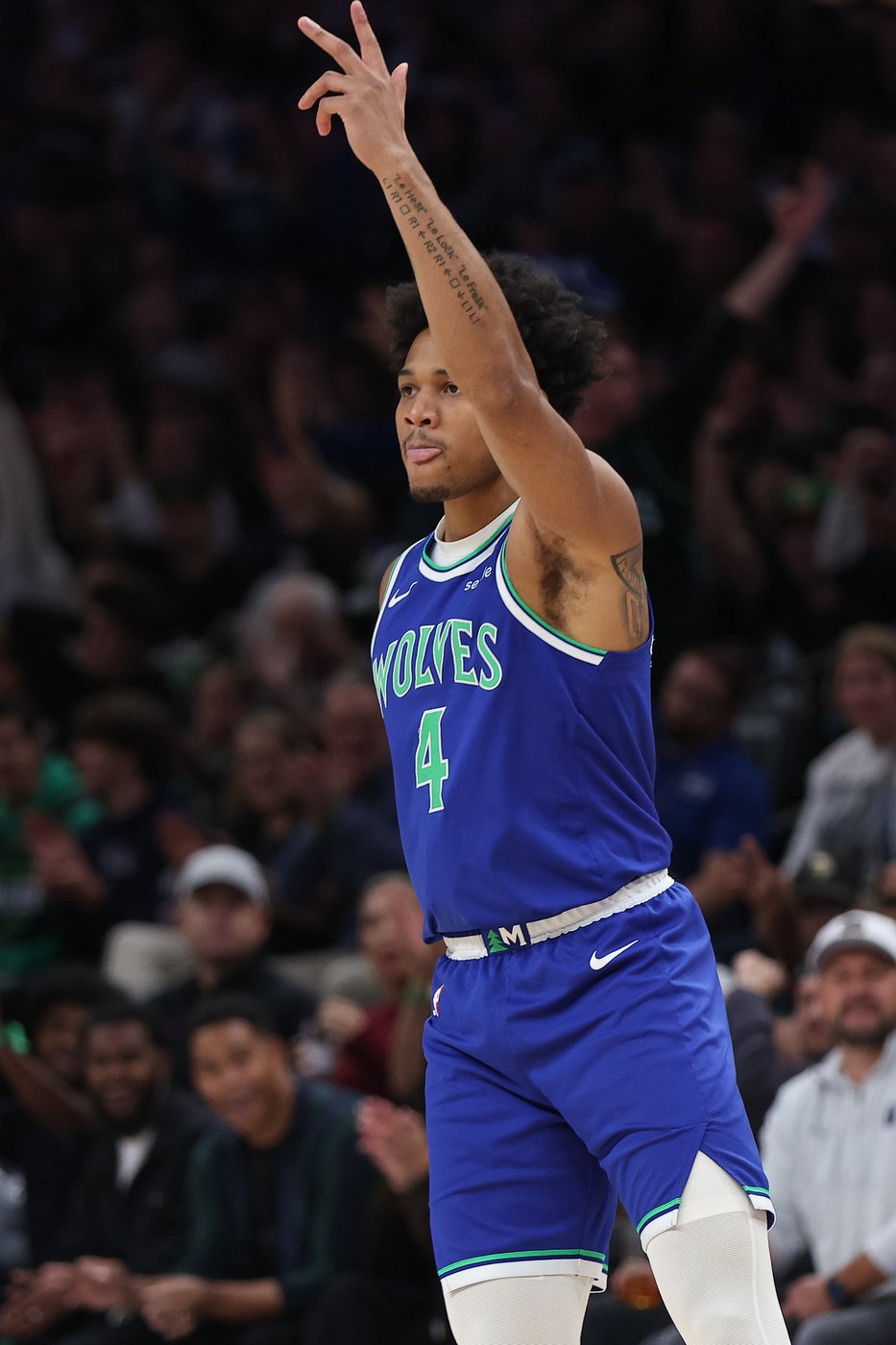 Timberwolves stay unbeaten with 117-94 win over Raptors in home opener | iNFOnews.ca Timberwolves stay unbeaten with 117-94 win over Raptors in home opener | iNFOnews.ca