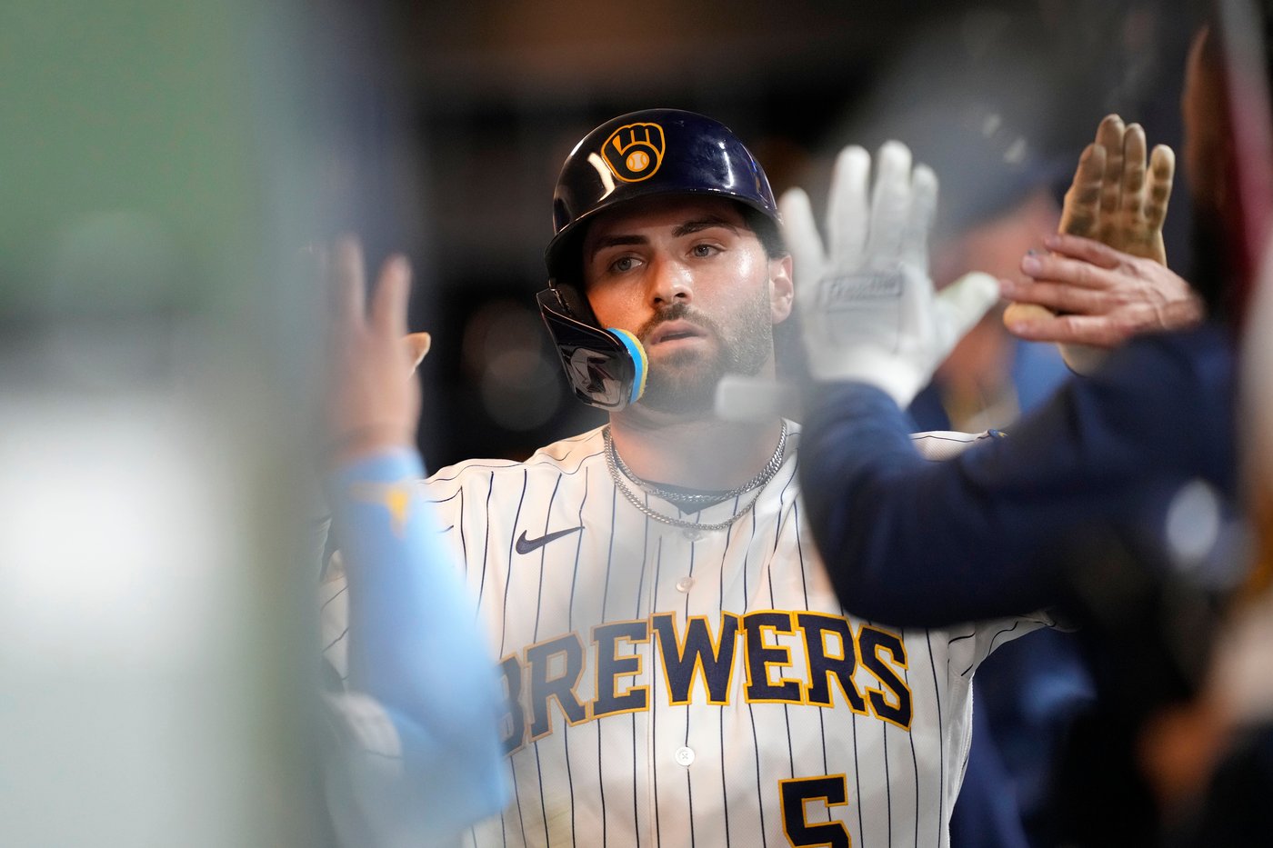 Murakami's Home Run Isn't Enough, Brewers beat White Sox 6-1 | iNFOnews.ca