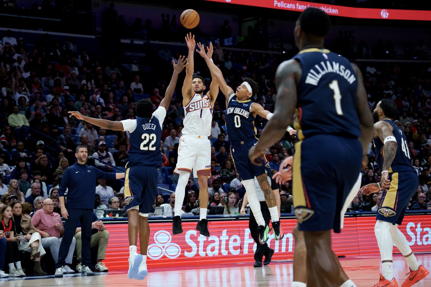 Booker leads Suns past Pelicans 123-114 after Alvarado and Williams exchange punches in testy game | iNFOnews.ca Booker leads Suns past Pelicans 123-114 after Alvarado and Williams exchange punches in testy game | iNFOnews.ca