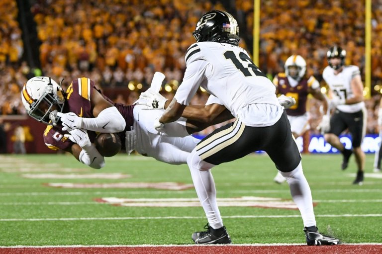 Koi Perich's interception return lifts Minnesota over Purdue 27-20 | iNFOnews.ca
