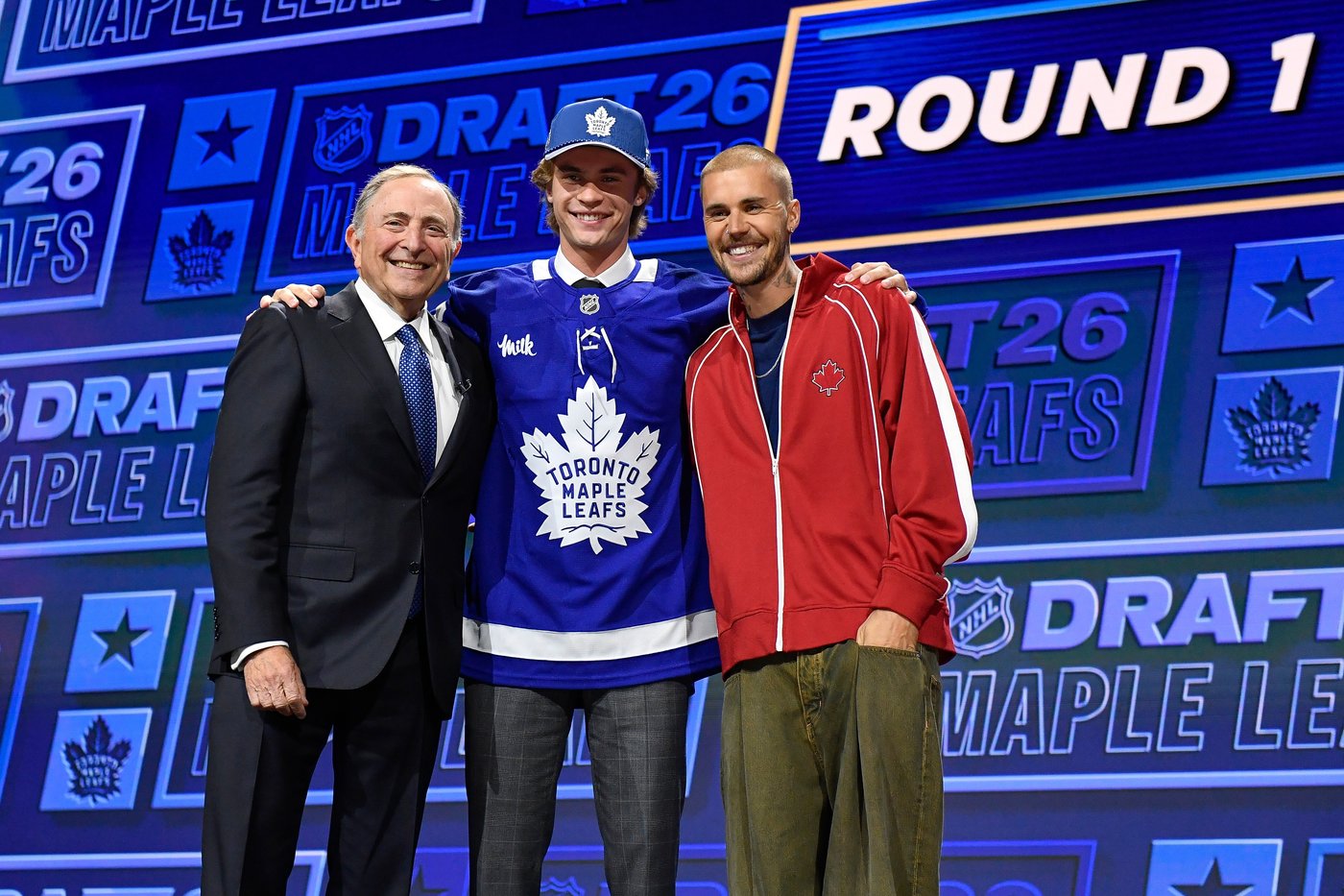 Maple Leafs select Gavin McKenna first overall at NHL draft | iNFOnews.ca