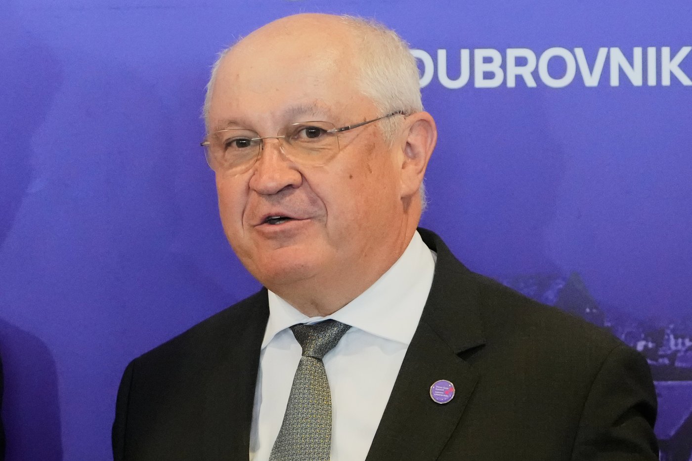 Moldova's prime minister steps down, triggering the government's resignation | iNFOnews.ca Moldova's prime minister steps down, triggering the government's resignation | iNFOnews.ca