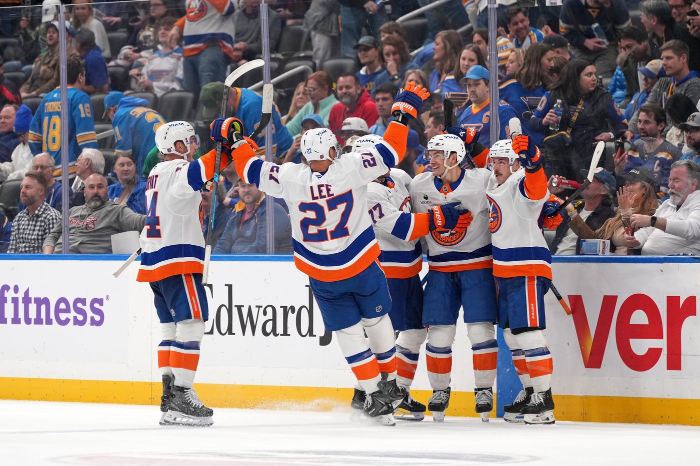 Barzal scores OT winner to cap rally, and Islanders edge Blues 4-3 | iNFOnews.ca Barzal scores OT winner to cap rally, and Islanders edge Blues 4-3 | iNFOnews.ca