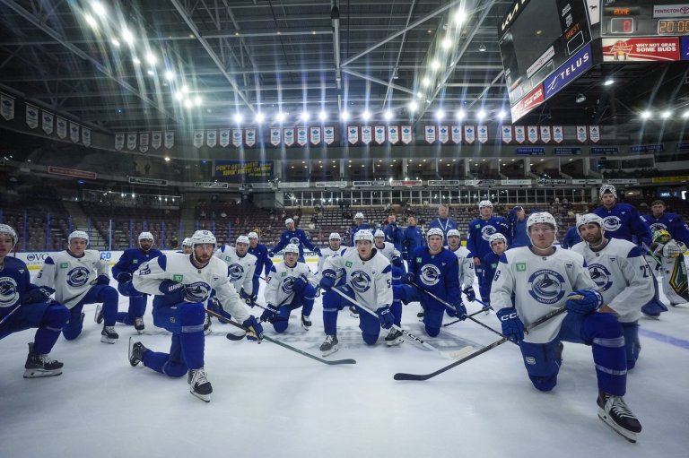 Training camp 'fun' for new Vancouver Canucks head coach Adam Foote | iNFOnews.ca