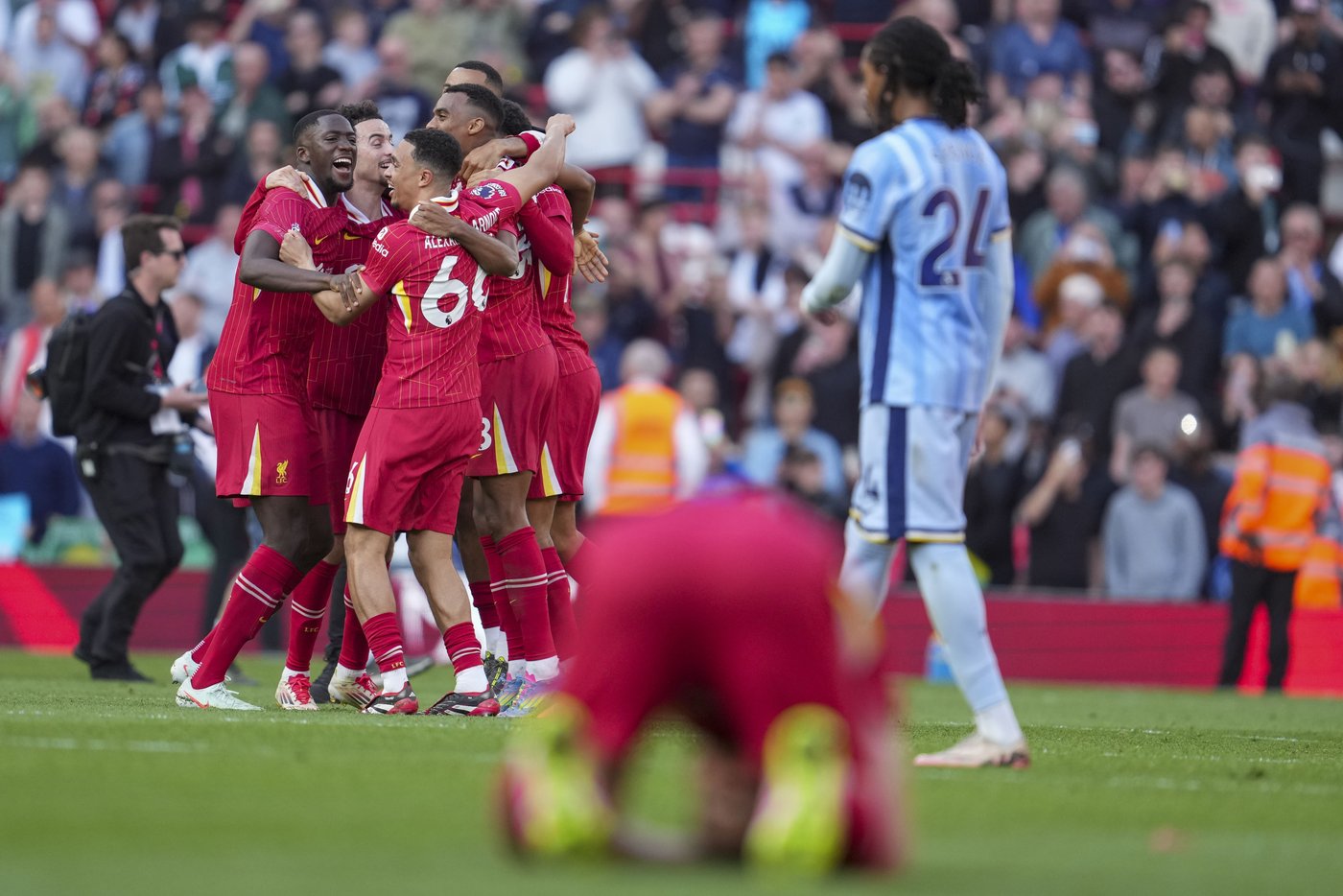 PHOTO COLLECTION: Liverpool Clinch Premier League Title | iNFOnews.ca