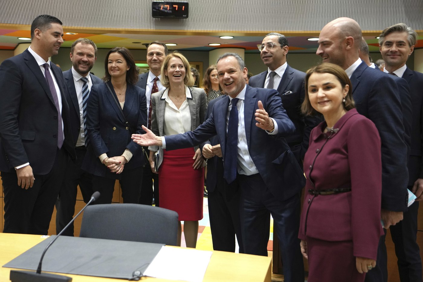 EU seeks assurances about a peaceful future from Syria's new leaders | iNFOnews.ca EU seeks assurances about a peaceful future from Syria's new leaders | iNFOnews.ca