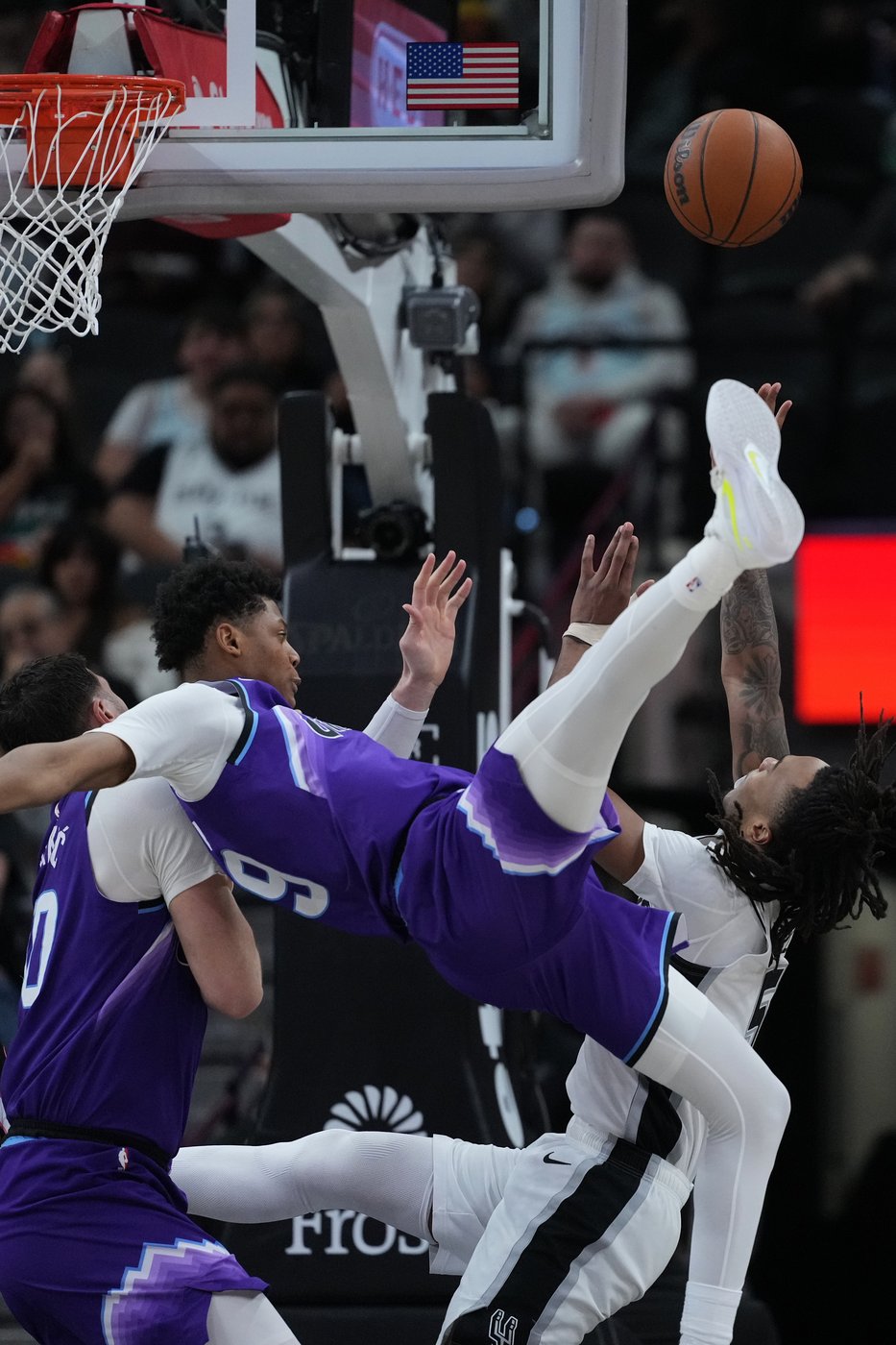 Wembanyama scores 33 points in 123-110 win over Jazz after being named All-Star starter | iNFOnews.ca Wembanyama scores 33 points in 123-110 win over Jazz after being named All-Star starter | iNFOnews.ca