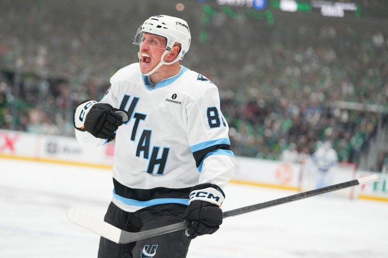 Mammoth beat Stars 6-3, ending Dallas' franchise-record point streak at 15 games | iNFOnews.ca