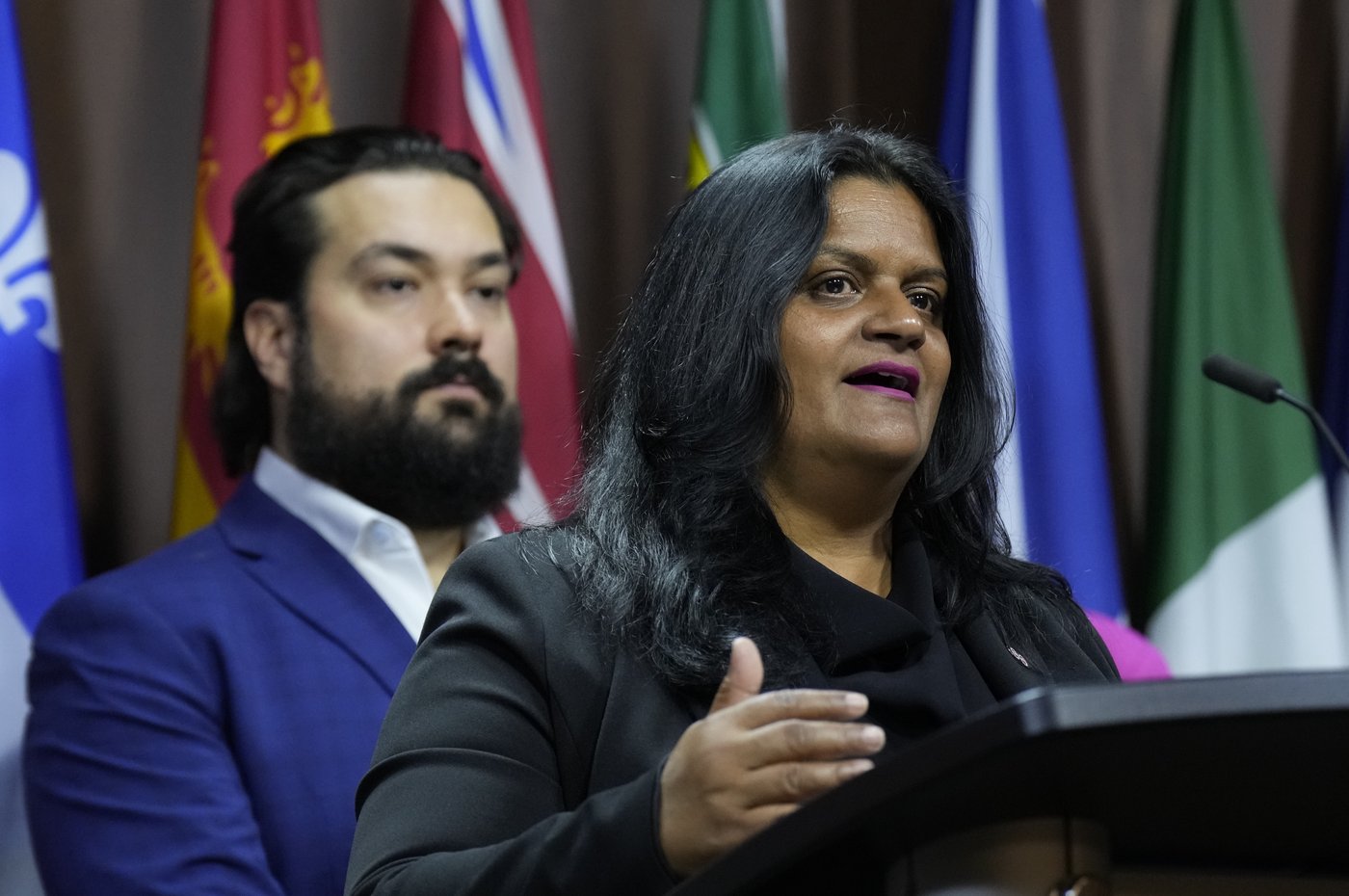 Layoff notices sent to thousands of federal government workers | iNFOnews.ca