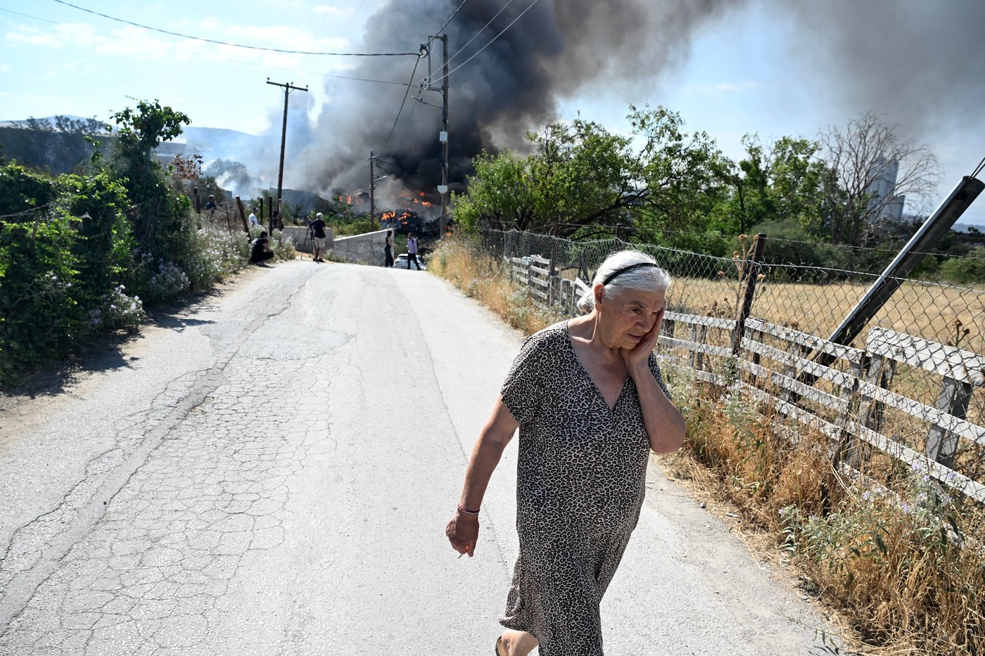 Wildfires rage in Portugal, Greece and Spain while Greek authorities warn of toxic smoke | iNFOnews.ca Wildfires rage in Portugal, Greece and Spain while Greek authorities warn of toxic smoke | iNFOnews.ca