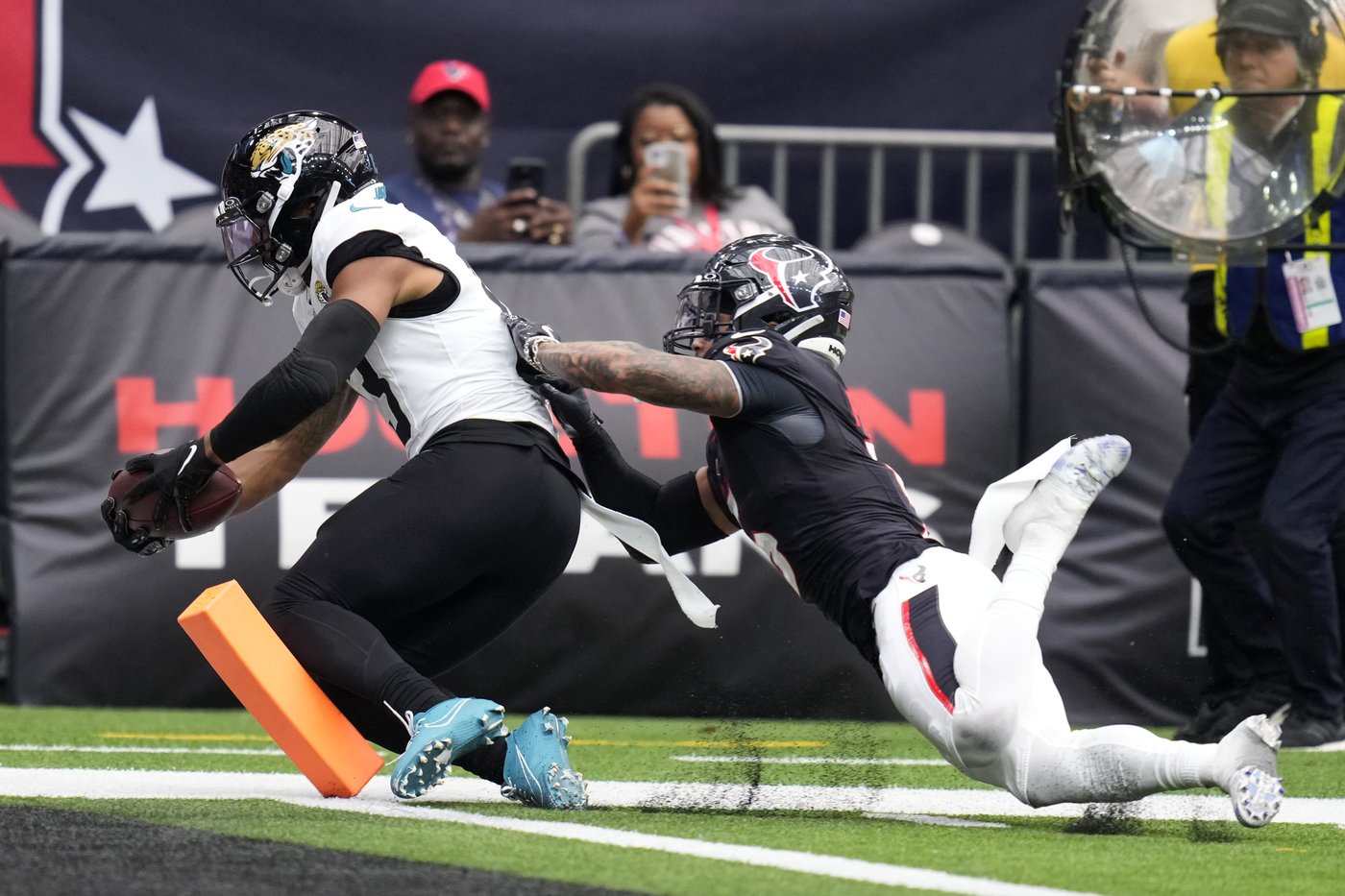 Stroud's TD pass with 18 seconds left lifts Texans to 24-20 win over Jaguars | iNFOnews.ca Stroud's TD pass with 18 seconds left lifts Texans to 24-20 win over Jaguars | iNFOnews.ca