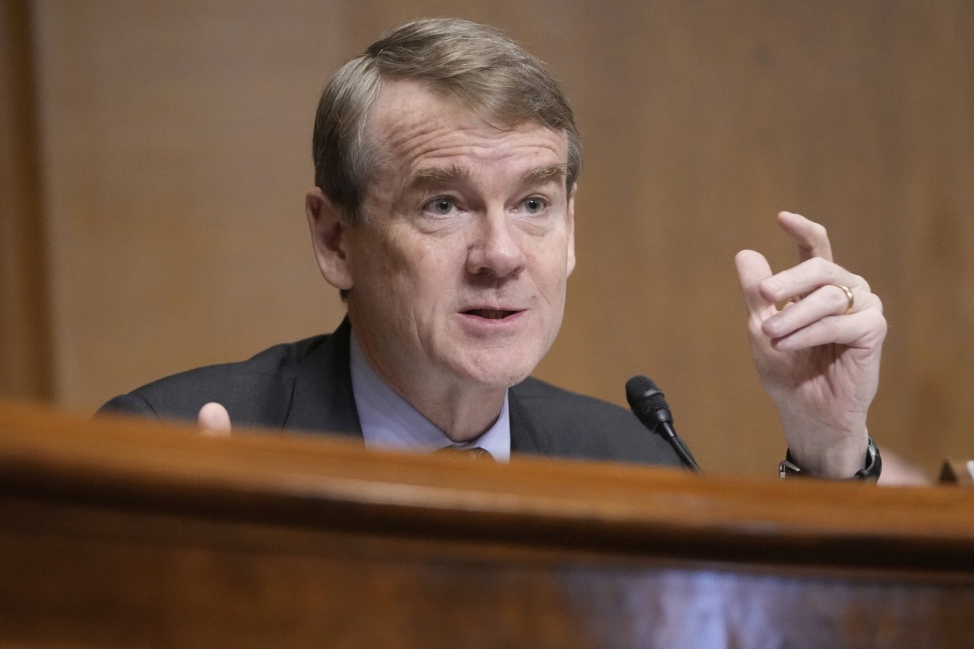US Sen. Bennet says he's running for Colorado governor partly to oppose Trump | iNFOnews.ca US Sen. Bennet says he's running for Colorado governor partly to oppose Trump | iNFOnews.ca