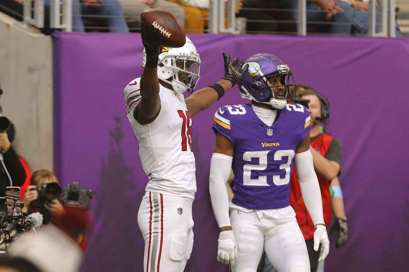 Vikings win 5th straight, rallying past Cardinals 23-22 on Sam Darnold's TD pass with 1:13 left | iNFOnews.ca