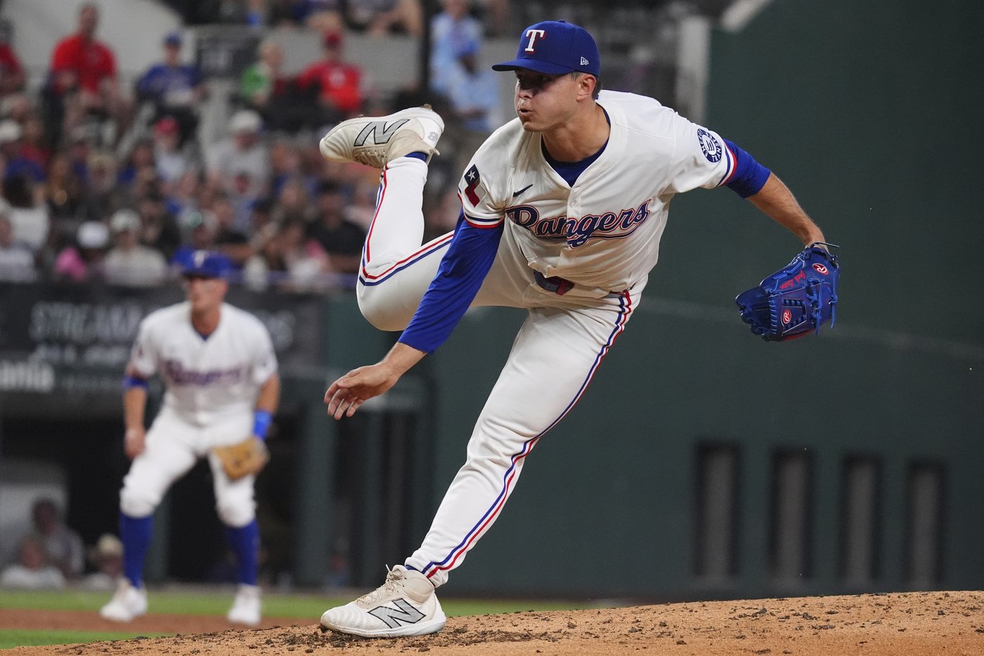 Jung's 2 homers back Leiter's solid start as Rangers beat struggling Rockies 4-1 | iNFOnews.ca