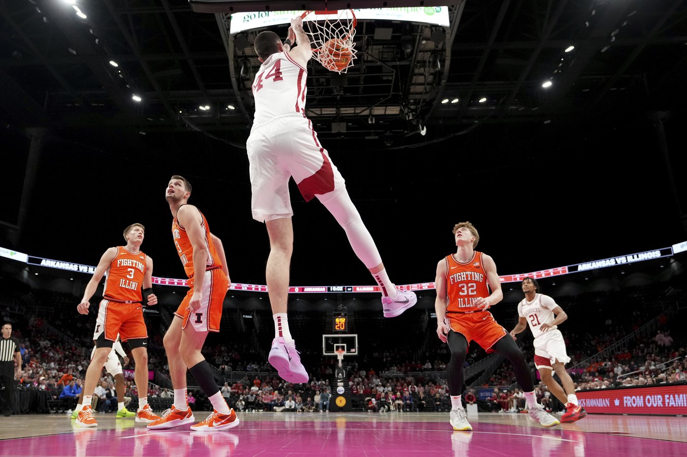 Kasparas Jakucionis scores a season-best 23 points as Illinois tops No. 19 Arkansas 90-77 | iNFOnews.ca Kasparas Jakucionis scores a season-best 23 points as Illinois tops No. 19 Arkansas 90-77 | iNFOnews.ca