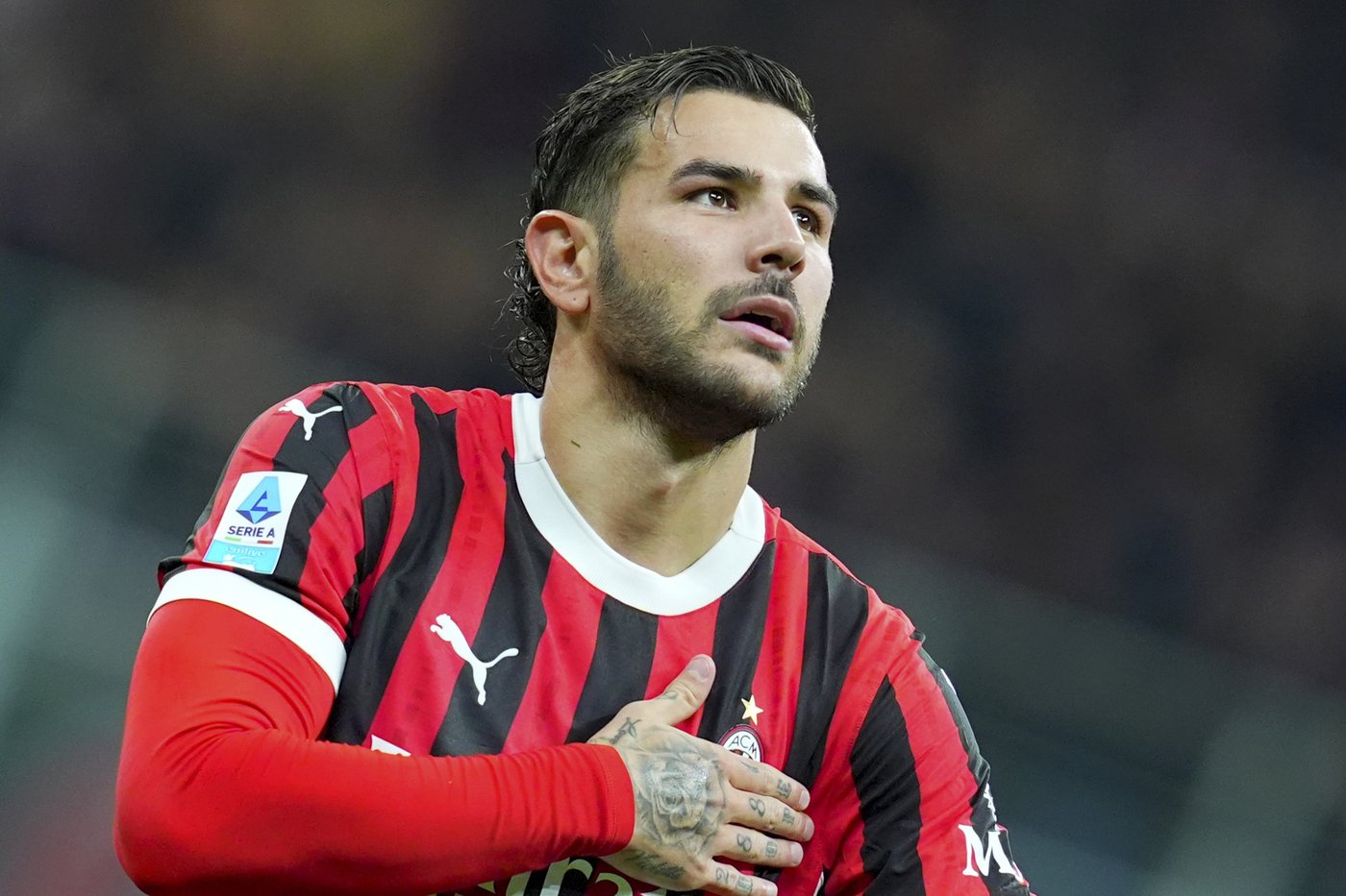 Milan defender Théo Hernandez suspended for 2 matches for protests after loss at Fiorentina | iNFOnews.ca Milan defender Théo Hernandez suspended for 2 matches for protests after loss at Fiorentina | iNFOnews.ca