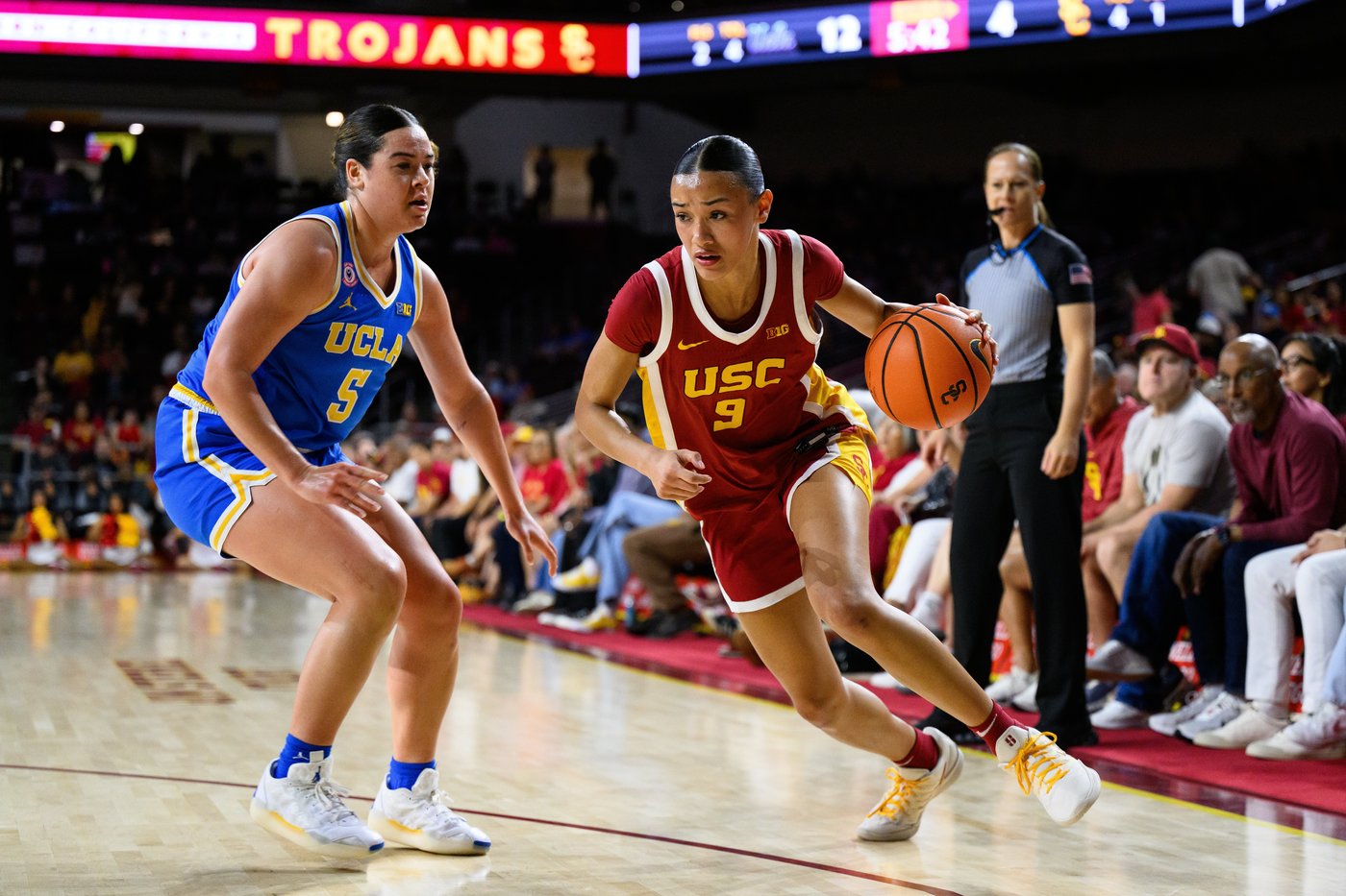 No. 2 UCLA women complete undefeated Big Ten regular season with 73-50 win over USC | iNFOnews.ca No. 2 UCLA women complete undefeated Big Ten regular season with 73-50 win over USC | iNFOnews.ca
