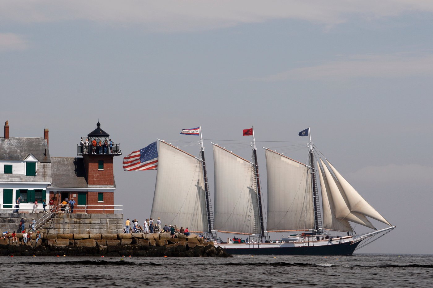 Schooners that graced a Maine-themed quarter or hosted Cousteau rest at the bottom of a NYC canal | iNFOnews.ca Schooners that graced a Maine-themed quarter or hosted Cousteau rest at the bottom of a NYC canal | iNFOnews.ca
