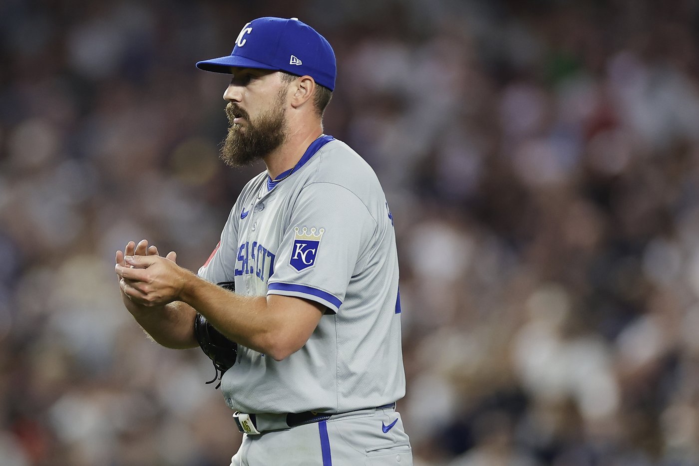 Royals let Yankees walk away with win in AL Division Series opener | iNFOnews.ca