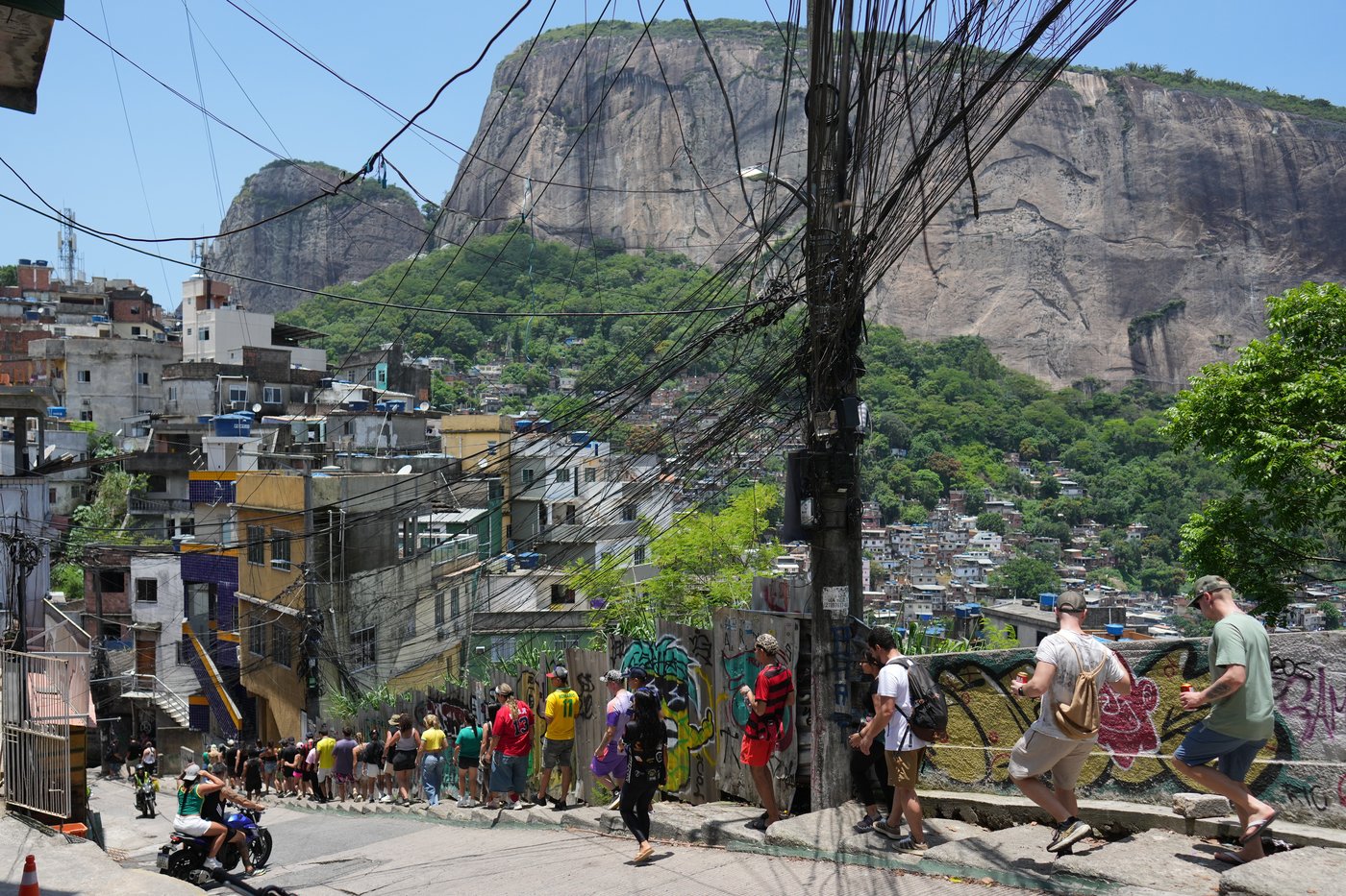 Rio's favelas become hot tourist destination as visitors seek cultural immersion | iNFOnews.ca Rio's favelas become hot tourist destination as visitors seek cultural immersion | iNFOnews.ca