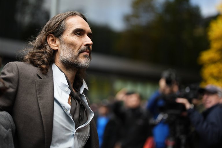 Russell Brand denies all charges as he takes the stand at his rape and sex assault trial | iNFOnews.ca