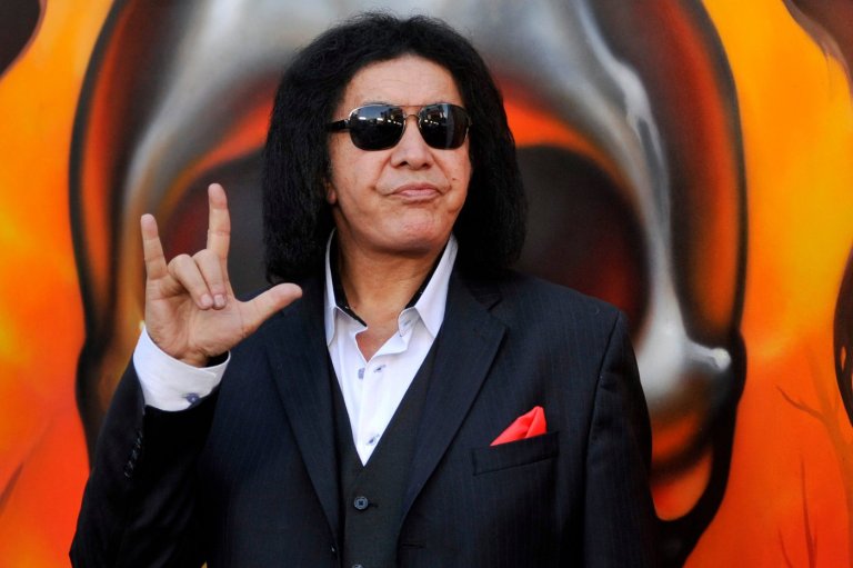 Kiss rocker Gene Simmons recovering after crashing SUV | iNFOnews.ca