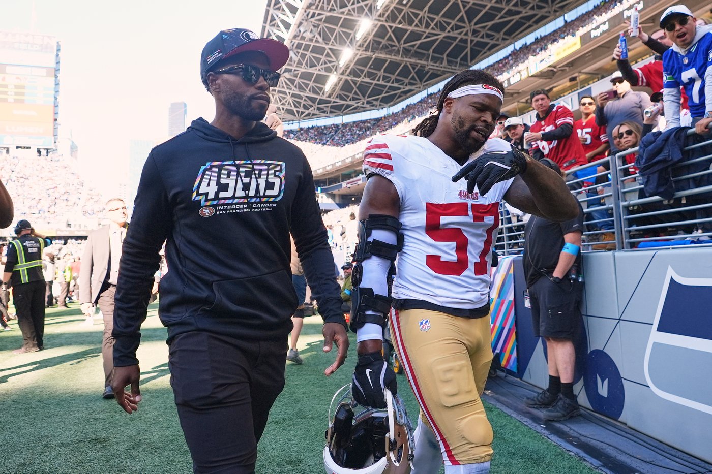 NFL suspends 49ers linebacker Dre Greenlaw 1 game for headbutt | iNFOnews.ca NFL suspends 49ers linebacker Dre Greenlaw 1 game for headbutt | iNFOnews.ca