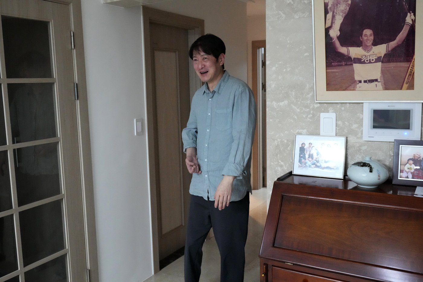 After a paralyzing stroke, a South Korean pianist recreates himself as a one-handed performer | iNFOnews.ca After a paralyzing stroke, a South Korean pianist recreates himself as a one-handed performer | iNFOnews.ca