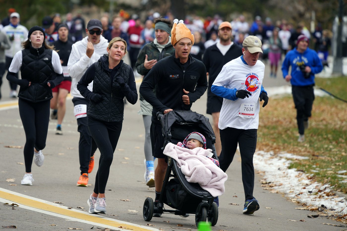 Why do they flock to Turkey Trots? Runners count the reasons | iNFOnews.ca