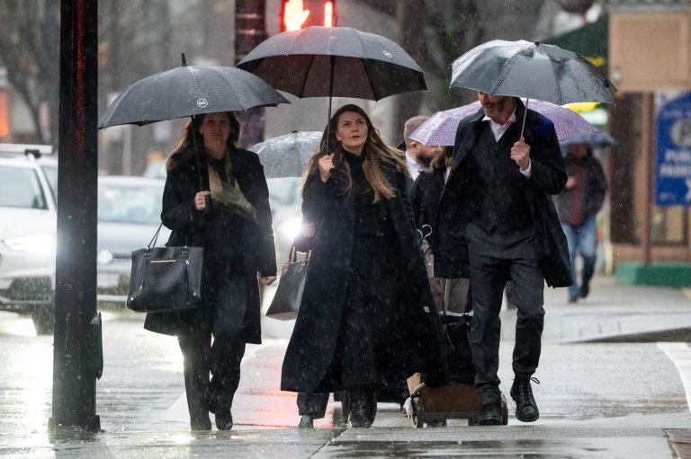 Photographer and news outlet sue RCMP, alleging wrongful arrest at pipeline protest | iNFOnews.ca