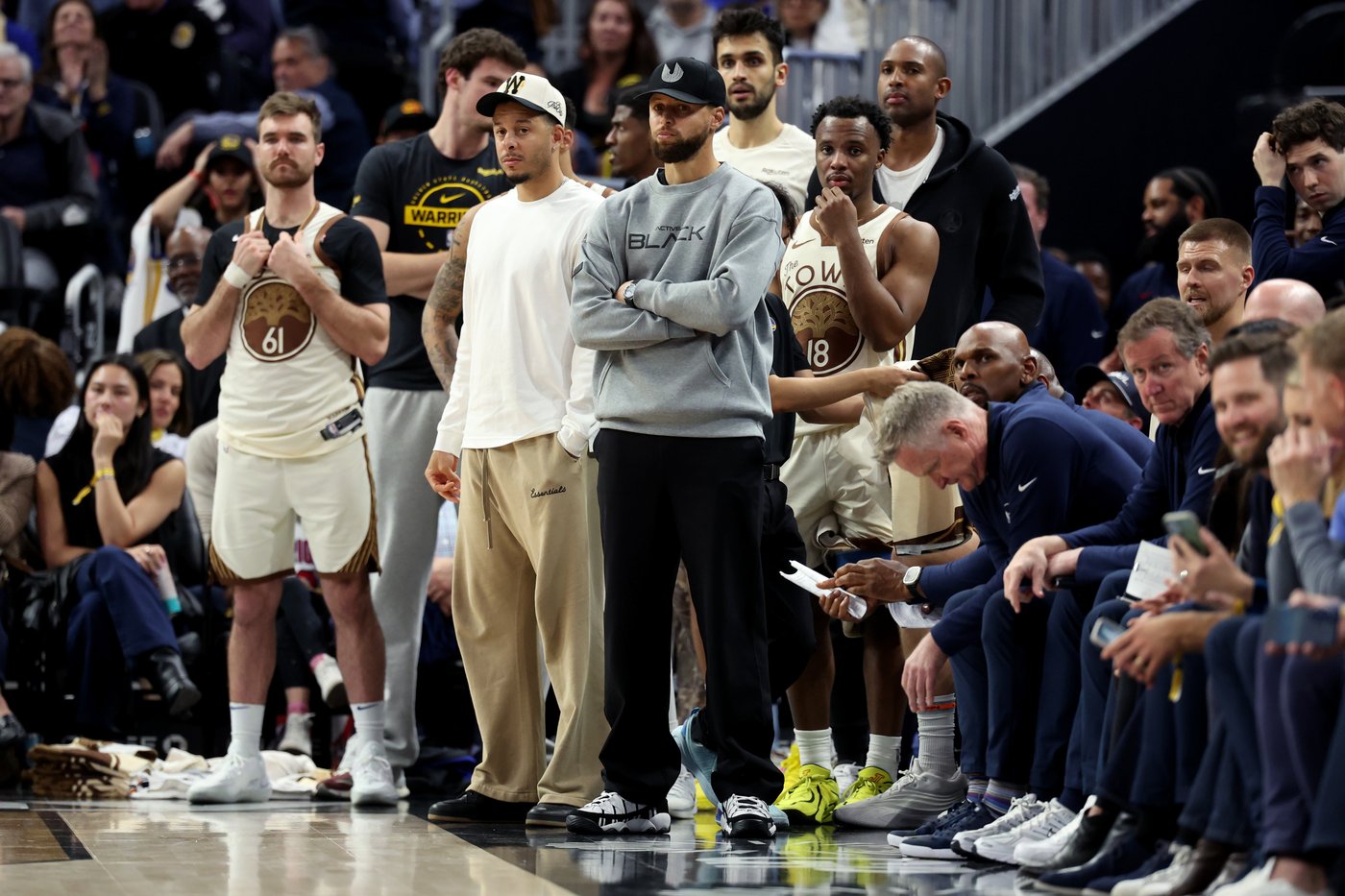 Stephen Curry returns to full-squad scrimmaging with Warriors to test injured right knee | iNFOnews.ca