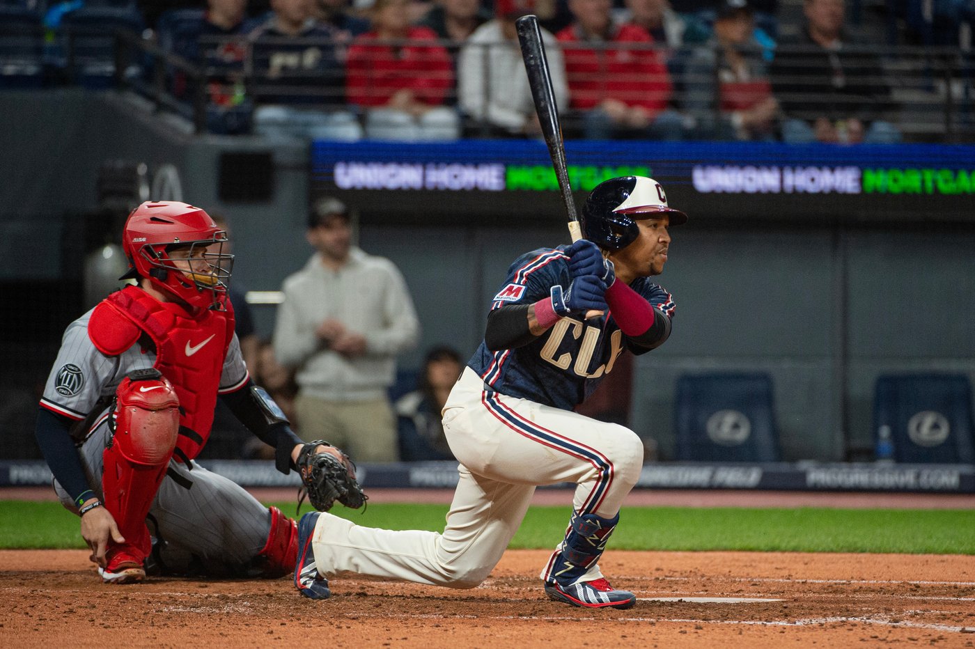 Byron Buxton's RBI double in 11th inning gives Twins a 2-1 victory over Guardians | iNFOnews.ca Byron Buxton's RBI double in 11th inning gives Twins a 2-1 victory over Guardians | iNFOnews.ca