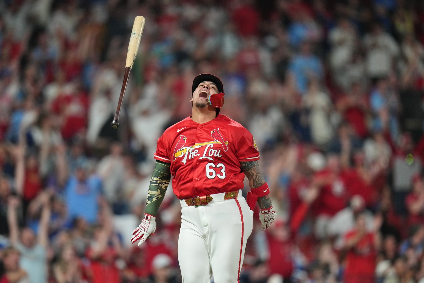 Pozo's hit in 11th lifts Cardinals over Royals, setting off celebration among shirtless fans | iNFOnews.ca Pozo's hit in 11th lifts Cardinals over Royals, setting off celebration among shirtless fans | iNFOnews.ca